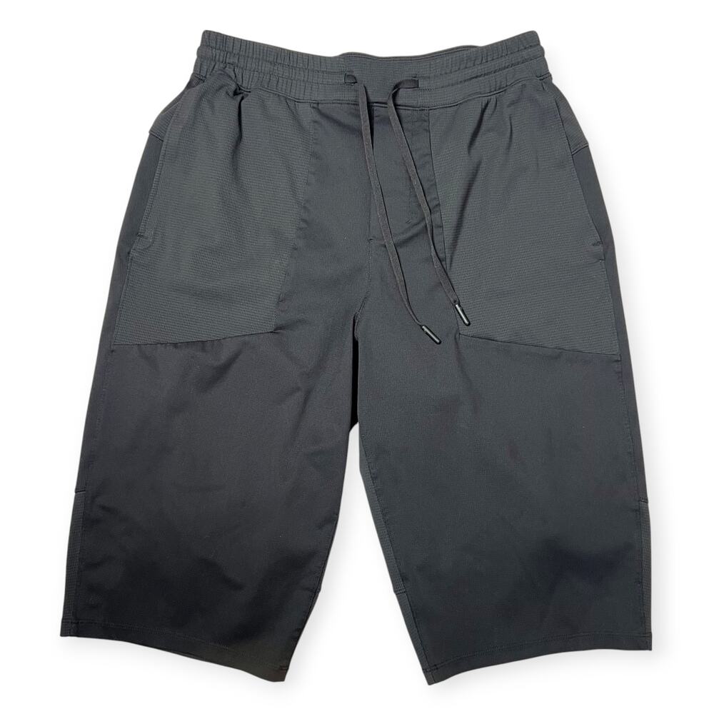 Lululemon Real Reset Short 13" SIZE S Black Breathable Mesh Pockets